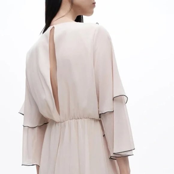 Zara short frilled ruffle chiffon jumpsuit romper / cream & black - Picture 3 of 12